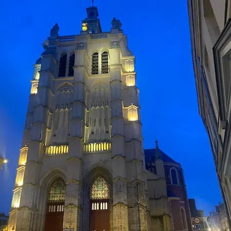 5 - Hyper Centre - 1 A 4 Personnes *